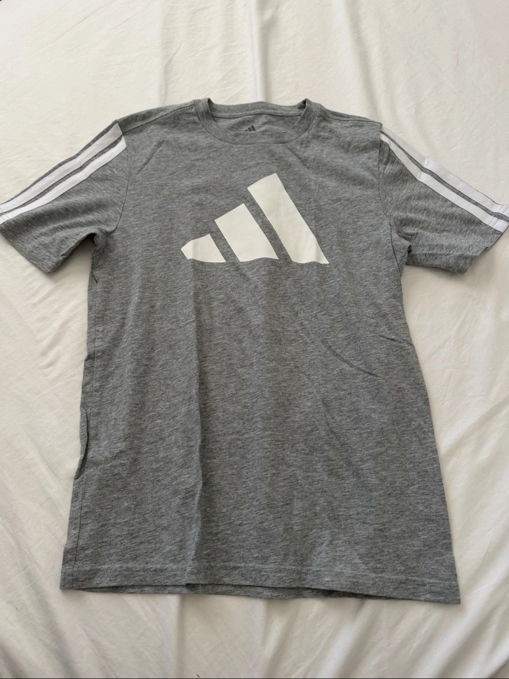 adidas Gray Short Sleeve Tee with White Logo and Stripes size M